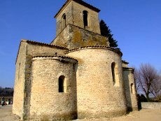Chabrillan : église St-Pierre XIe s. sur villae gallo-romaine