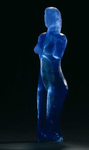 dame bleue sculpture pate-de-verre frederic morin