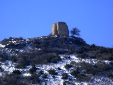 l'enceinte du château est presque partout naturelle