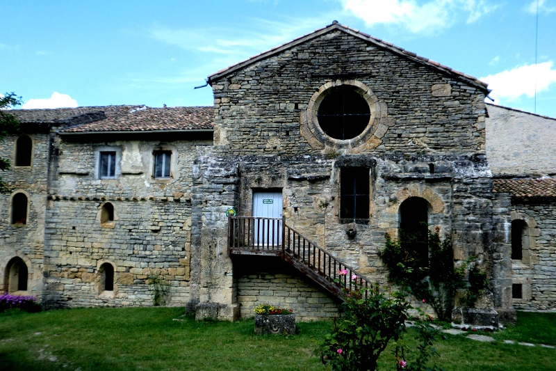 la façade occidentale de l'église a été fortement reprise