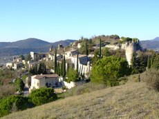 le château, derrière La Tournelle vue depuis La Motte